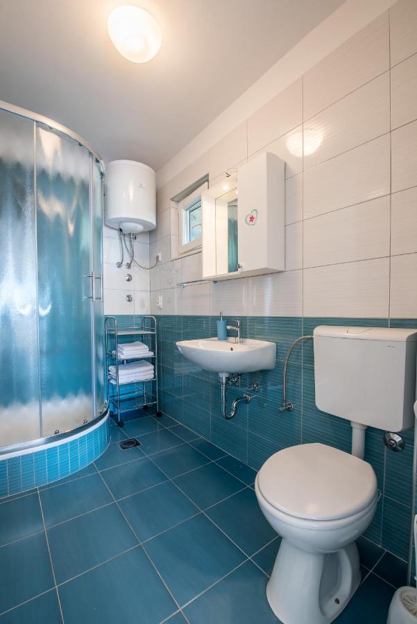 Apartments Amneris Trogir Ngoại thất bức ảnh