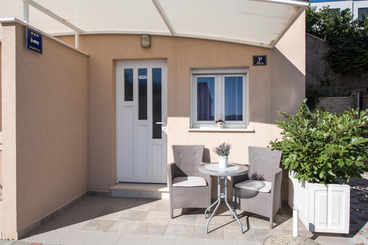 Apartments Amneris Trogir Ngoại thất bức ảnh