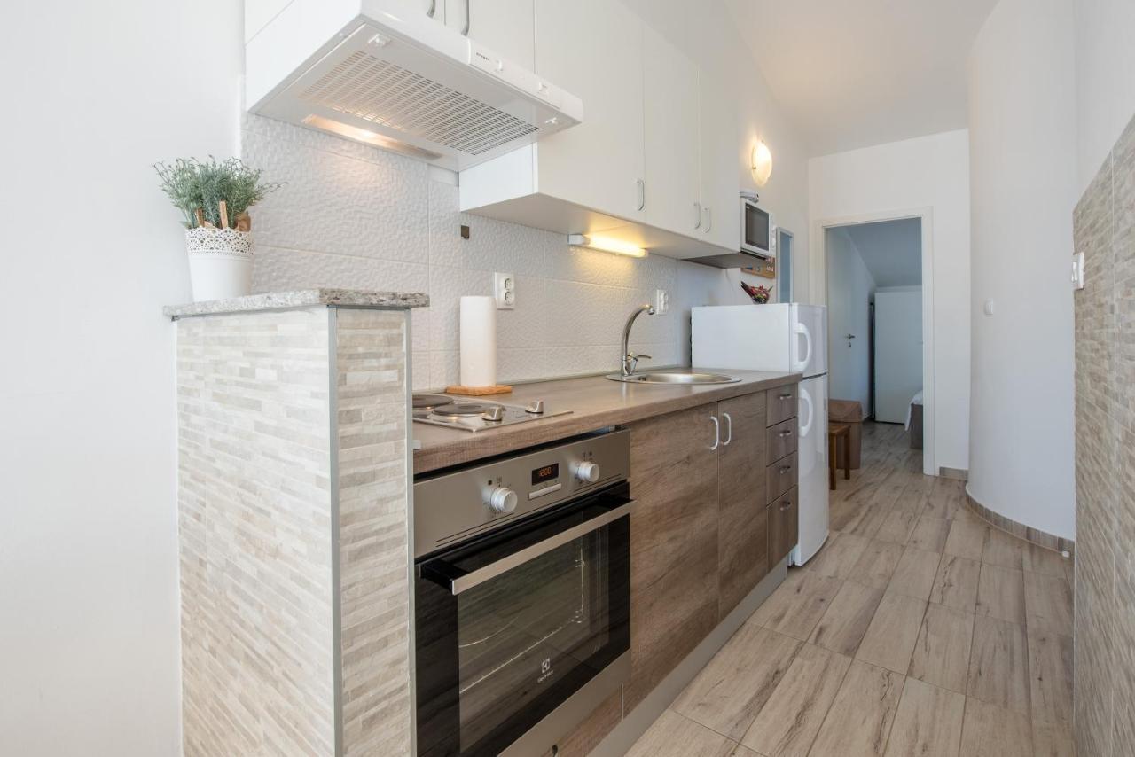 Apartments Amneris Trogir Ngoại thất bức ảnh